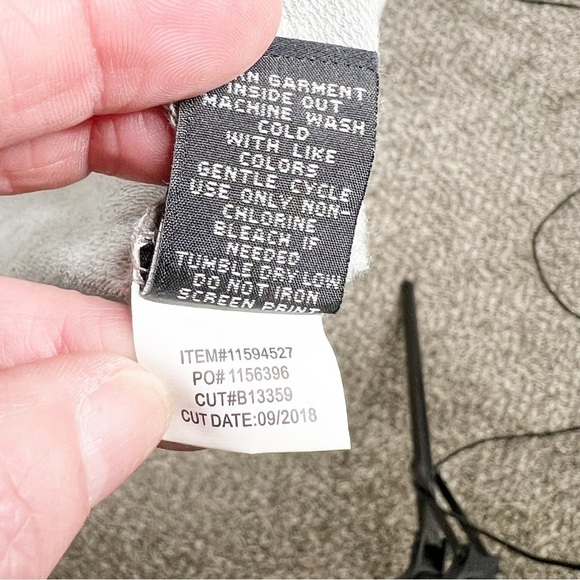 Torrid Gray Top - Picture 4 of 6